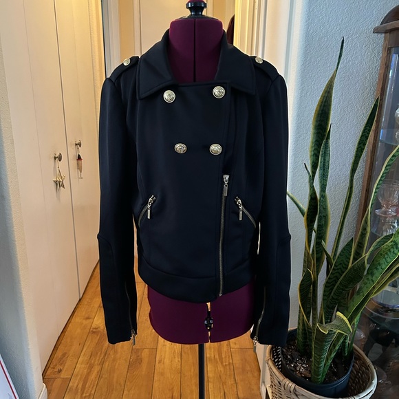 $20 True Black Jacket. Bisou Bisou - Picture 5 of 6